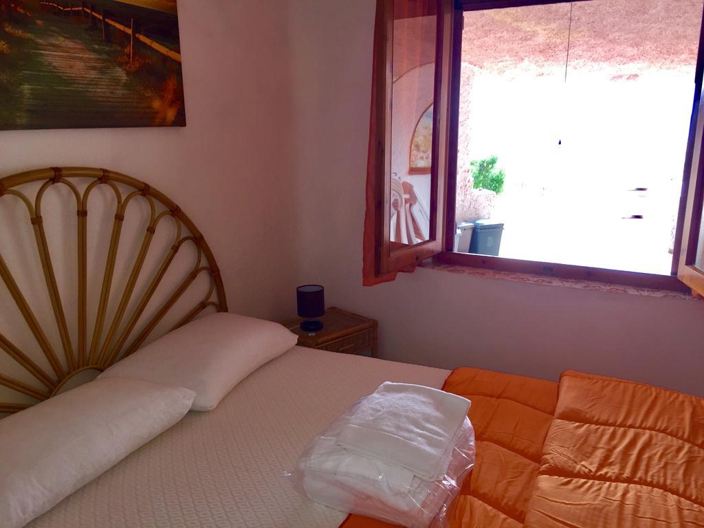 Appartamenti In Villa La Marinedda Isola Rossa Exteriör bild